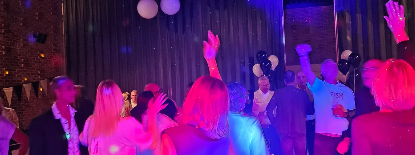De dansvloer bij DDS Sound Service, uit het portfolio